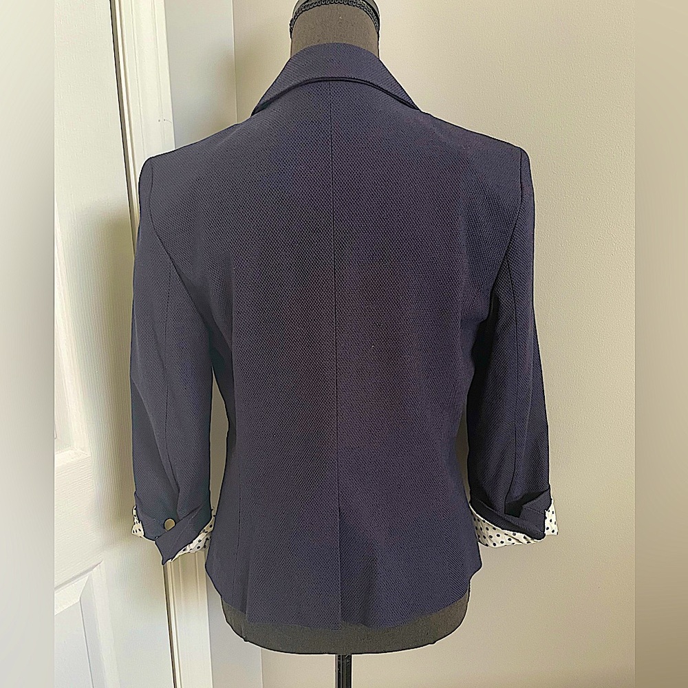 Ann Taylor Navy Textured 3/4 Sleeve Blazer with Polka Dot Cuffs - Picture 4 of 6